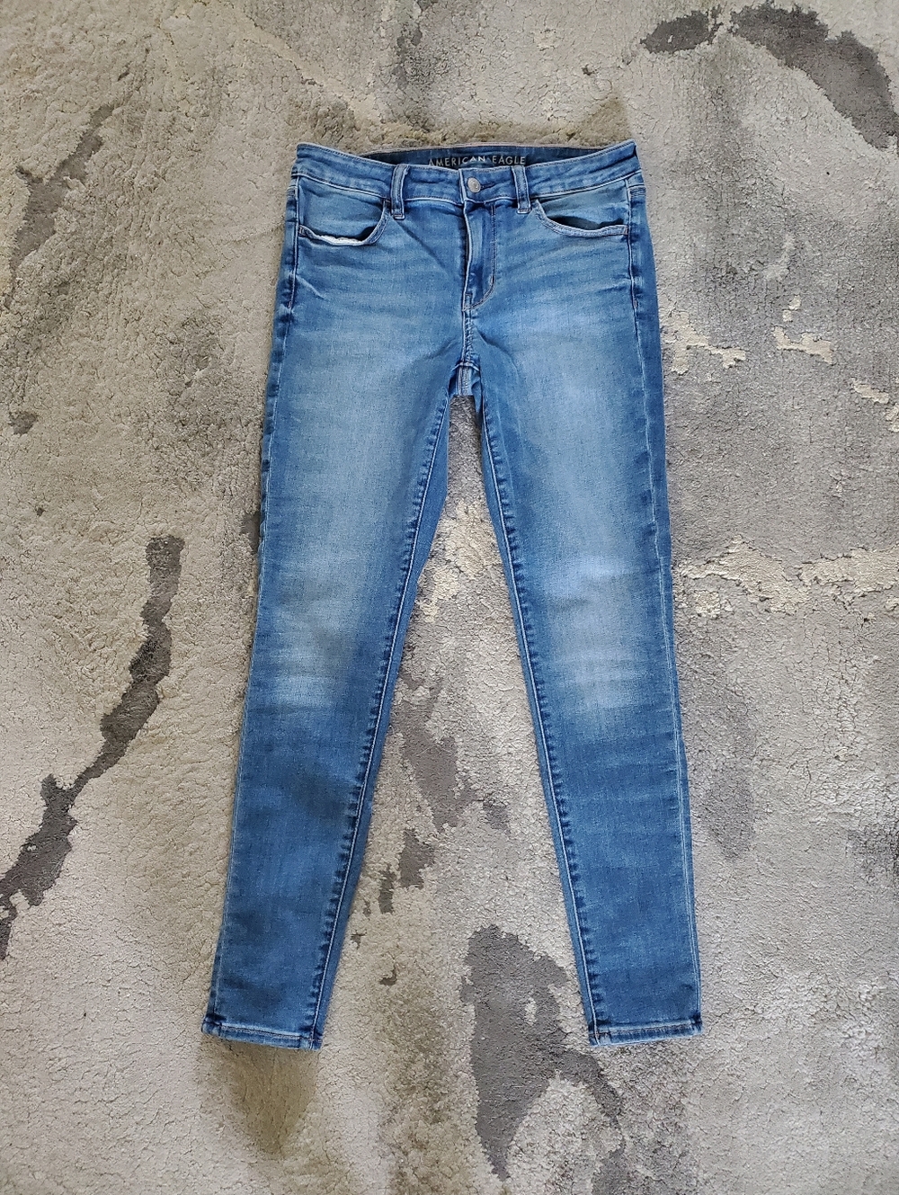American Eagle Outfitters Low-Rise Jegging